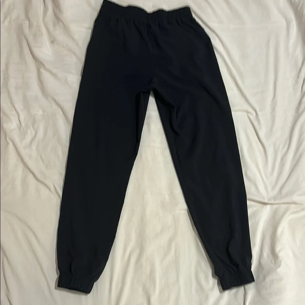 Nike Black Jogger Pants - Picture 2 of 3